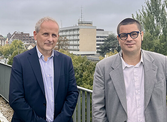 Michel de Mathelin, premier vice-président et vice-président Stratégie & innovation de l'Université de Strasbourg accompagné de Bertrand Rose, vice-président délégué aux Relations avec le monde socio-économique de l'Université de Strasbourg